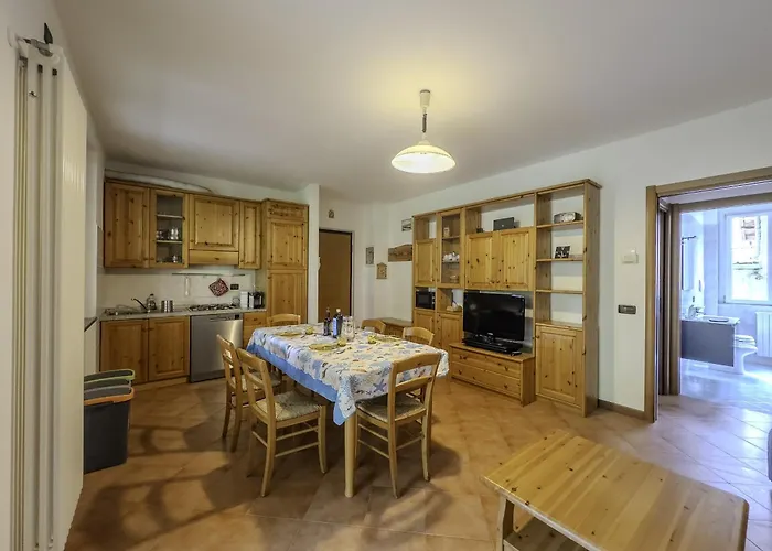Fronte Apartman *